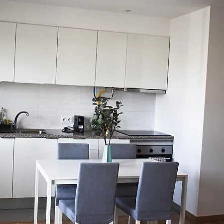 Growin Downtown Apartman Faro
