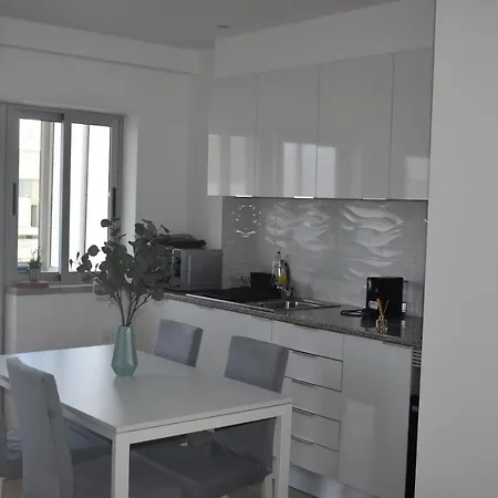 Growin Downtown * Dystrykt Faro